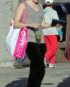 Sophia-Bush-Shopping-on-Robertson-Boulevard_005.jpg