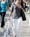 Sophia-Bush-Shopping-in-Brentwood_005.JPG