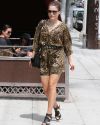 Sophia-Bush-at-the-Switch-boutique-in-Beverly_Hills_002.jpg