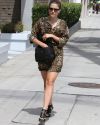 Sophia-Bush-at-the-Switch-boutique-in-Beverly_Hills_004.jpg