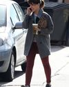 Sophia-Bush-Starbucks_02_HQ.jpg