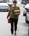 Sophia-Bush-starbucks-15_HQ.jpg