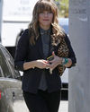 Sophia-Bush-rues-Beverly-Hills_005_HQ.jpg