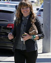 Sophia-Bush-rues-Beverly-Hills_007_HQ.jpg