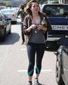 Sophia-Bush-rues-West-Hollywood-012_HQb.jpg