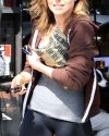 Sophia-Bush-rues-West-Hollywood-021_HQ_t.jpg