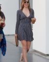 Sophia-Bush-rues-Los-Angeles-020_HQ.jpg