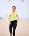 Sophia-Bush-Seance-entrainement-Santa-Monica-009_HQ_t.jpg