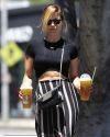 Sophia-Bush-Starbucks-Los-Angeles-002_HQ_t.jpg