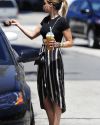 Sophia-Bush-Starbucks-Los-Angeles-011_HQ_t.jpg