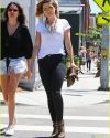 Sophia-Bush-dejeuner-Venice-011_HQ_t.jpg