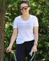 Sophia-Bush-Walking-Her-Dog-2015_008.jpg