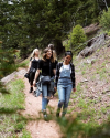 25-Mai-2017-Sophia-Bush-in-Telluride_018.png