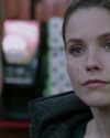 Sophia-Bush-Chicago-PD-Season-1-Episode-11-Turn-the-light-off-044_t.jpg