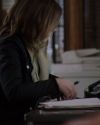 Sophia-Bush-Chicago-PD-Season-1-Episode-15-Le-secret-d-Erin-Lindsay-086.jpg