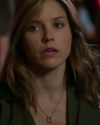 Sophia-Bush-in-Chicago-PD-Season-2-Episode-2-Get-my-cigarettes-182_t.jpg