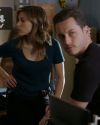 Sophia-Bush-in-Chicago-PD-Season-2-Episode-3-The-weight-station-046_t.jpg