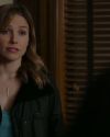 Sophia-Bush-Chicago-PD-Season-2-Episode-5-An-honest-woman-087_t.jpg