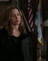 Sophia-Bush-Chicago-PD-Season-2-Episode-5-An-honest-woman-118_t.jpg