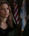 Sophia-Bush-Chicago-PD-Season-2-Episode-5-An-honest-woman-126_t.jpg