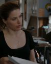 Sophia-Bush-Chicago-PD-Season-2-Episode-8-Assignment-Of-The-Year-029.jpg