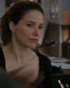 Sophia-Bush-Chicago-PD-Season-2-Episode-8-Assignment-Of-The-Year-033.jpg