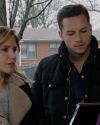 Sophia-Bush-Chicago-PD-Season-2-Episode-13-A-Little-Devil-Complex-083.jpg