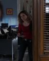 Sophia-Bush-Chicago-PD-2x18-Get-back-to-even-036.jpg