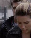 Sophia-Bush-Chicago-PD-2x21-Theres-My-Girl-224.jpg