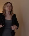 Sophia-Bush-Chicago-PD-2x22-Push-The-Pain-Away-039.jpg