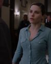 Sophia-Bush-Chicago-PD-2x22-Push-The-Pain-Away-116.jpg