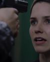 Sophia-Bush-Chicago-PD-2x22-Push-The-Pain-Away-396.jpg