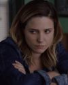 Sophia-Bush-Chicago-PD-2x23-Born-Into-Bad-News-402.jpg