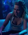 Sophia-Bush-Chicago-PD-3x01-Life-Is-Fluid-015.jpg