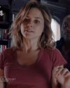 Sophia-Bush-Chicago-PD-3x01-Life-Is-Fluid-289.jpg