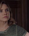 Sophia-Bush-Chicago-PD-3x03-Actual-Physical-Violence-063.jpg