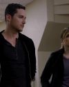 Sophia-Bush-Chicago-PD-3x04-Debts-of-the-Past-026.jpg