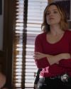 Sophia-Bush-Chicago-PD-3x06-You-Never-Know-Who-s-Who-162.jpg