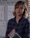 Sophia-Bush-Chicago-PD-3x07-A-Dead-Kid-a-Notebook-and-a-Lot-of-Maybes-071.jpg