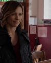 Sophia-Bush-Chicago-PD-3x11-Knocked-the-Family-Right-Out_031.jpg