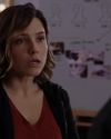 Sophia-Bush-Chicago-PD-3x11-Knocked-the-Family-Right-Out_039.jpg