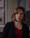 Sophia-Bush-Chicago-PD-3x11-Knocked-the-Family-Right-Out_041.jpg