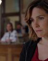 Sophia-Bush-Chicago-PD-3x11-Knocked-the-Family-Right-Out_048.jpg