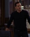 Sophia-Bush-Chicago-PD-3x11-Knocked-the-Family-Right-Out_051.jpg