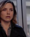 Sophia-Bush-Chicago-PD-3x11-Knocked-the-Family-Right-Out_072.jpg