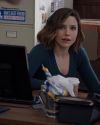 Sophia-Bush-Chicago-PD-3x17-Forty-Caliber-Bread-Crumb-captures-016.jpg