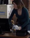 Sophia-Bush-Chicago-PD-3x17-Forty-Caliber-Bread-Crumb-captures-017.jpg