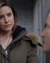 Sophia-Bush-Chicago-PD-3x17-Forty-Caliber-Bread-Crumb-captures-024.jpg