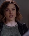 Sophia-Bush-Chicago-PD-3x19-If-We-Were-Normal-captures-036.jpg