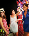 12-Aout-2012-Sophia-Bush-Avec-Des-Amies.png